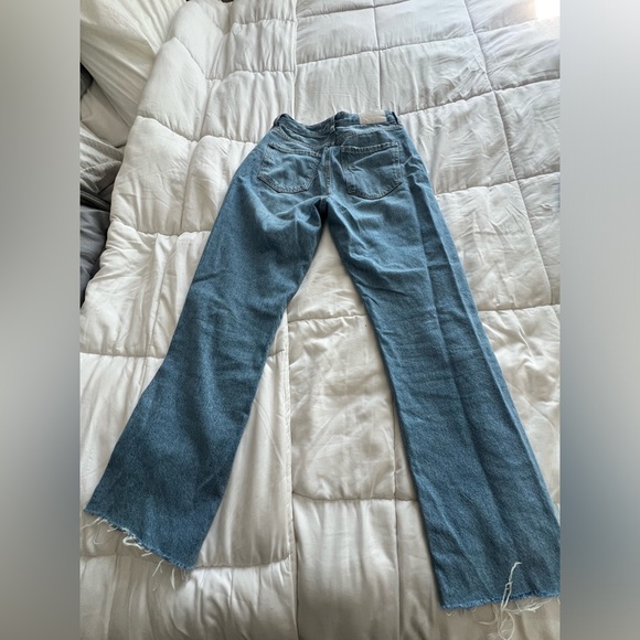 ZARA high rise distressed ankle jeans - Picture 2 of 3